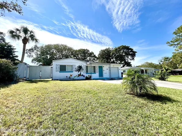 6044 Sheelin Dr, New Port Richey, FL 34653