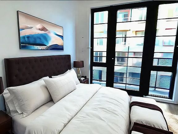 5th image of 115 Stanwix St #318