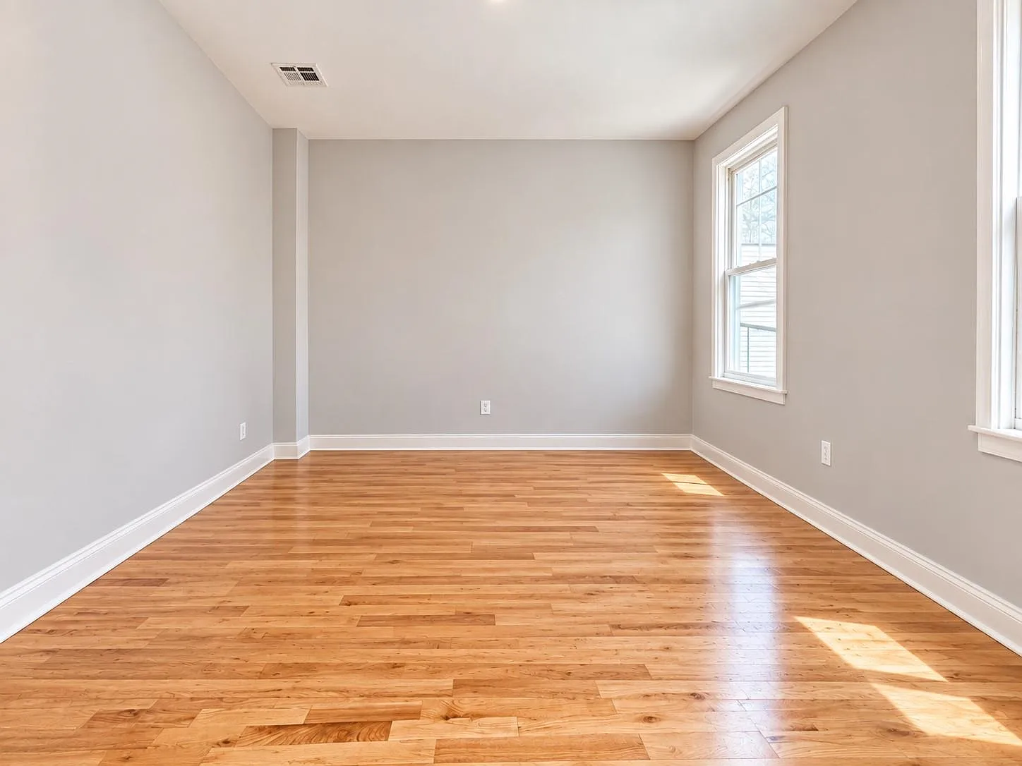 3 bed, 1.0 bath, $2,200 — Photo 4