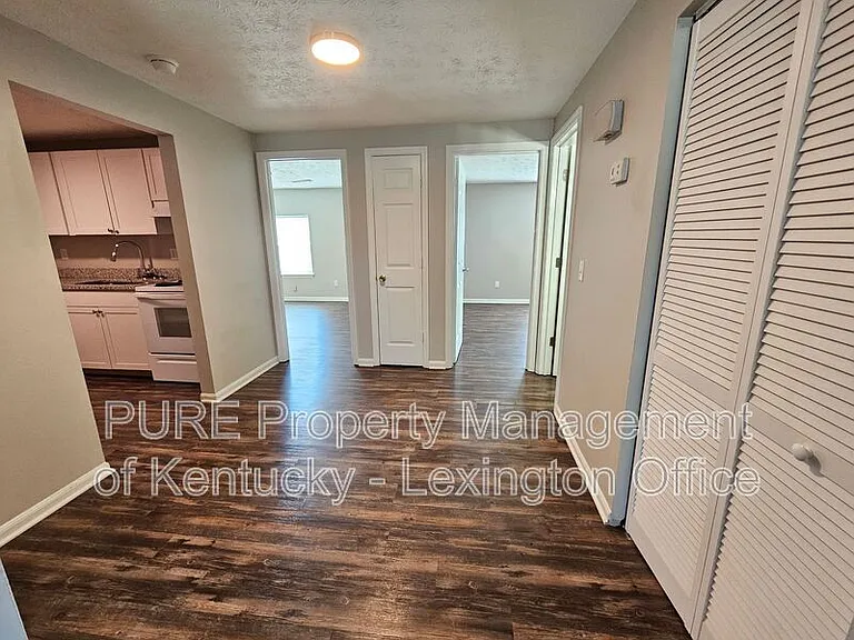 427 Cardwell Ave #4 — Photo 4