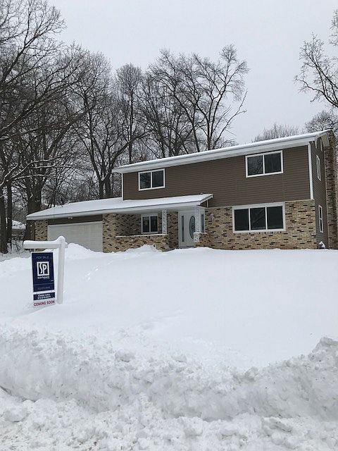 1st image of 13501 Clinton Pl
