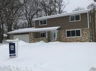 13501 Clinton Pl, Burnsville, MN 55337