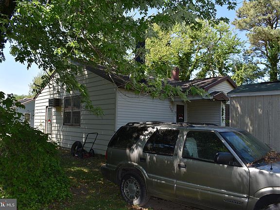 4th image of 200 Wisteria Dr