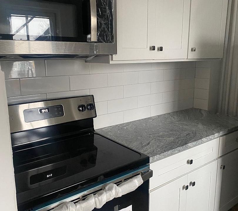 2nd image of 1816 W Chew St #1