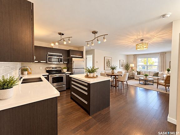 2nd image of 211 Ledingham Street #105