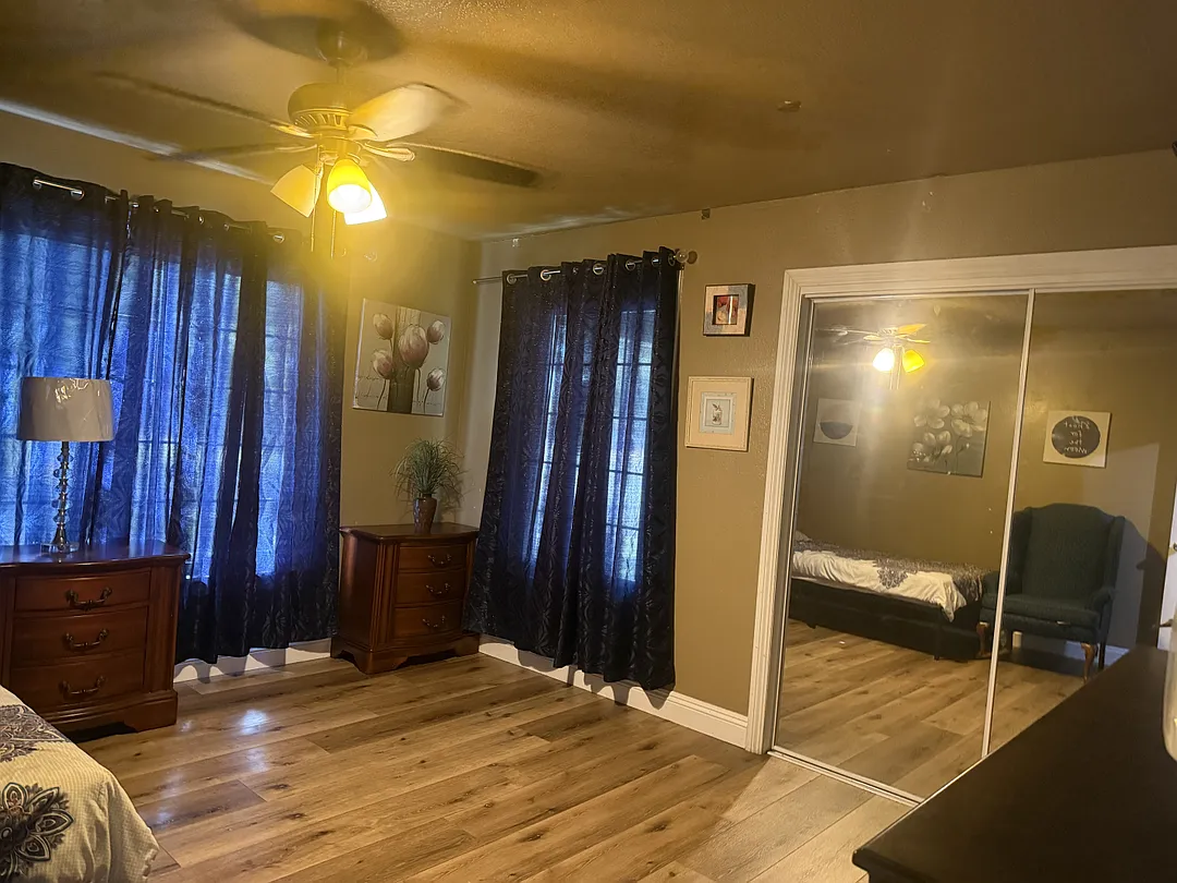 Furnished Private Room in Shared Sacramento House — Photo 2