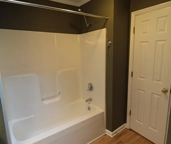2345 Vineyard Dr #E-4 — Photo 18