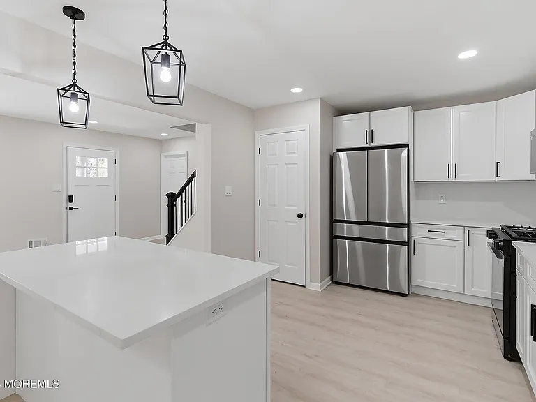 821 Bunnell St — Photo 11