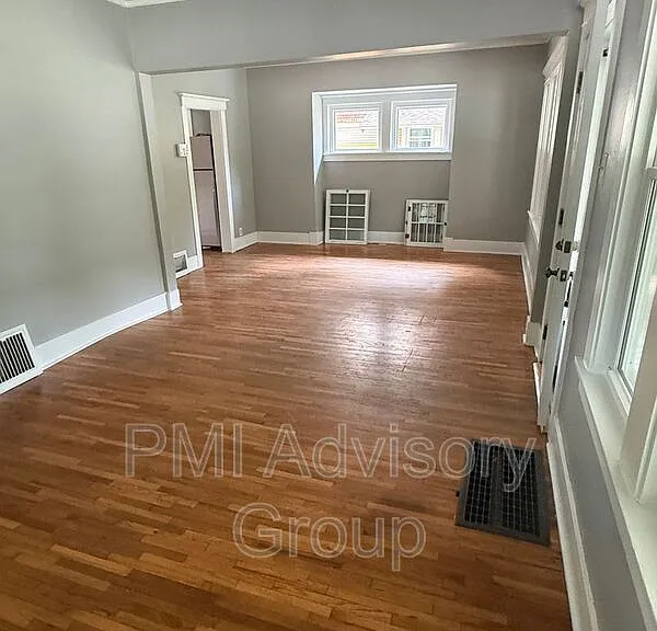 1801 SW Huntoon St — Photo 3