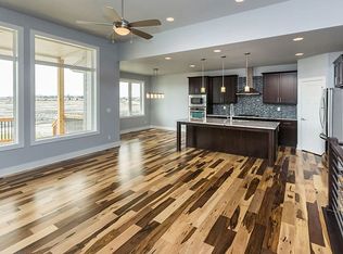 570 NE Meridian Dr, Waukee, IA 50263