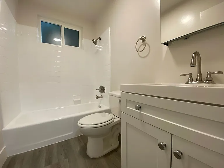 1808 N Harvard Blvd — Photo 68