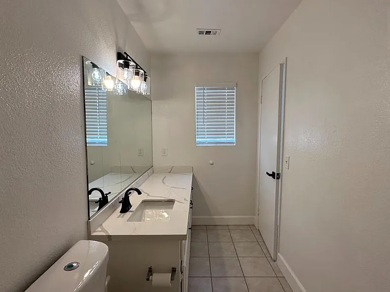 21134 Multnomah Rd — Photo 9