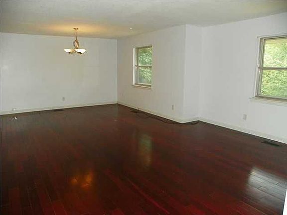 5th image of 4503 W Ravenwood Dr