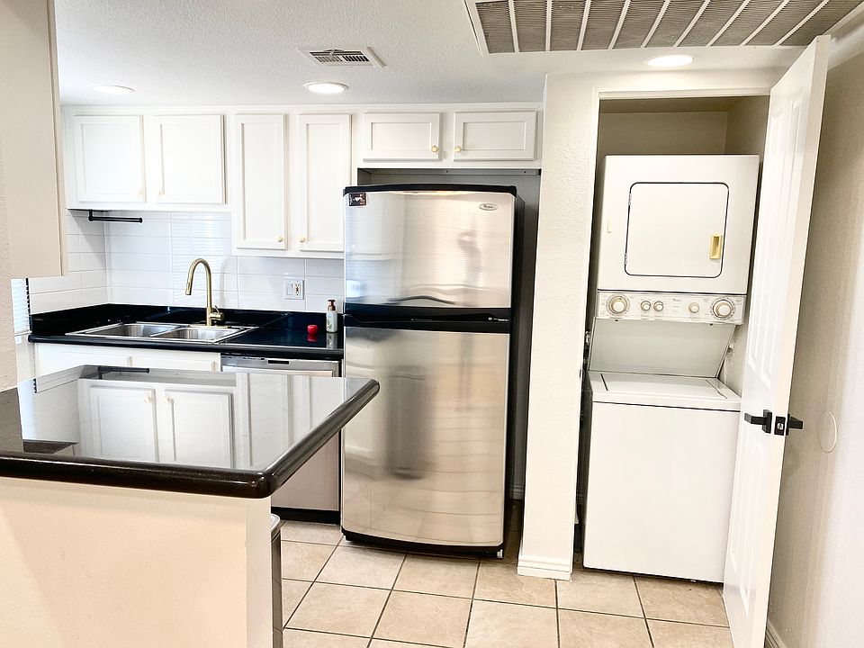 1st image of 12440 N 20th St APT 215