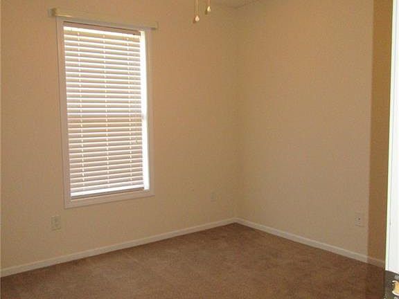 3rd image of 4425 Rose Meadow Dr