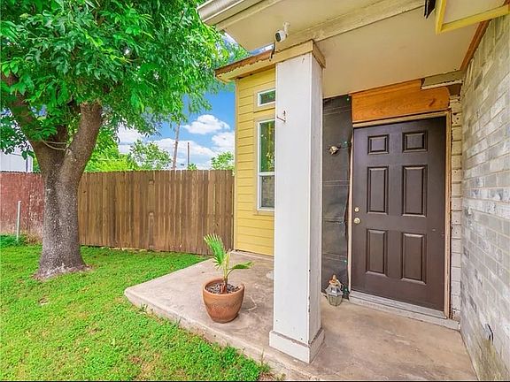 2nd image of 5308 Edenbourgh Ln