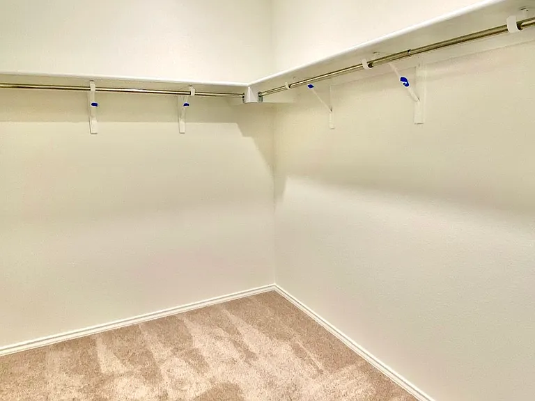 4701 Cobalt Ln — Photo 8