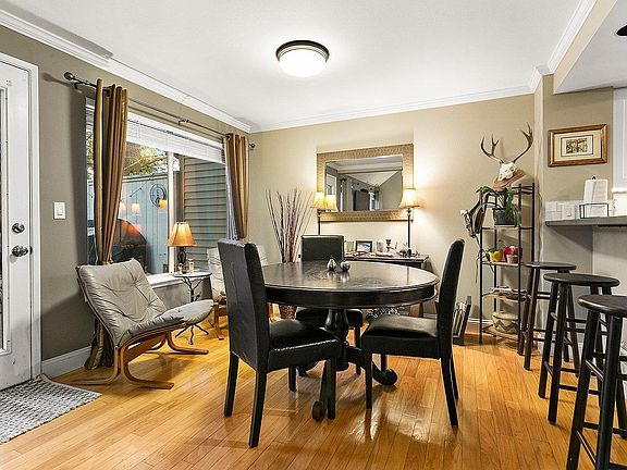4th image of 10121 NE 135th Ln #3