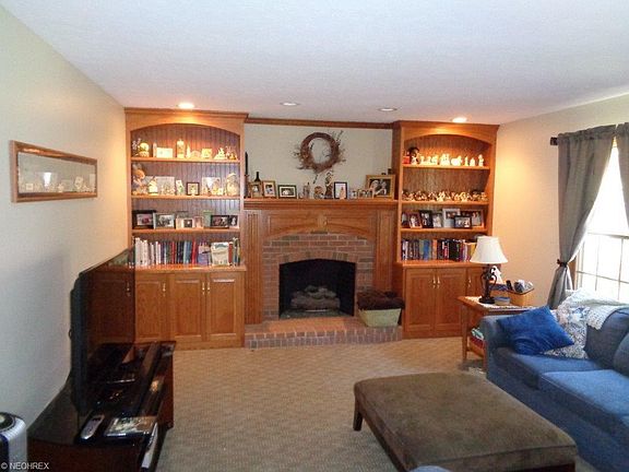 4th image of 313 Oakdale Dr