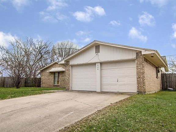 2nd image of 3906 Hillsdale Ln
