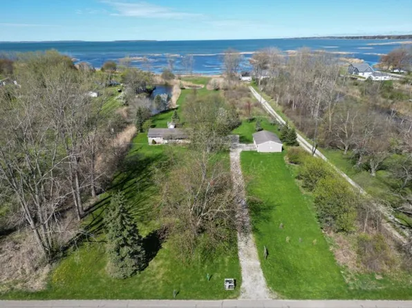 8444 Port Austin Rd, Pigeon, MI 48755