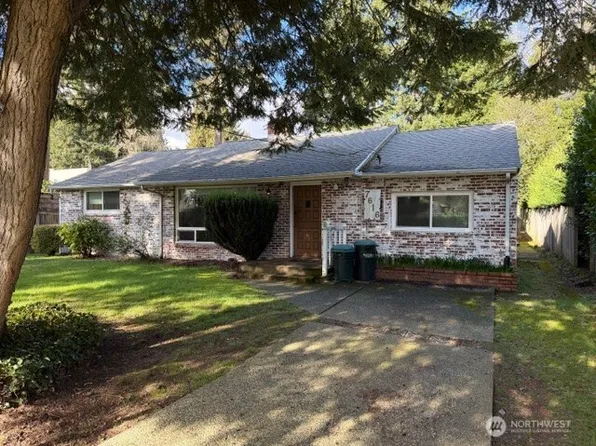 7616 NE 8th Street, Medina, WA 98039