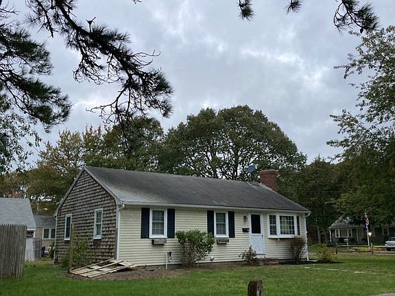 3rd image of 23 Alison Ln