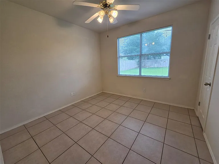 3208 Santee Dr — Photo 11