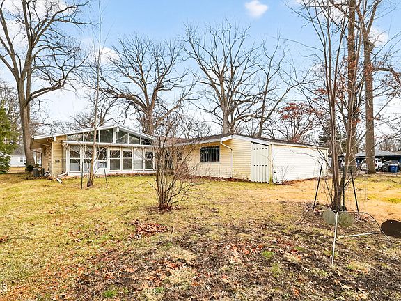 2nd image of 4839 Rambo Ln