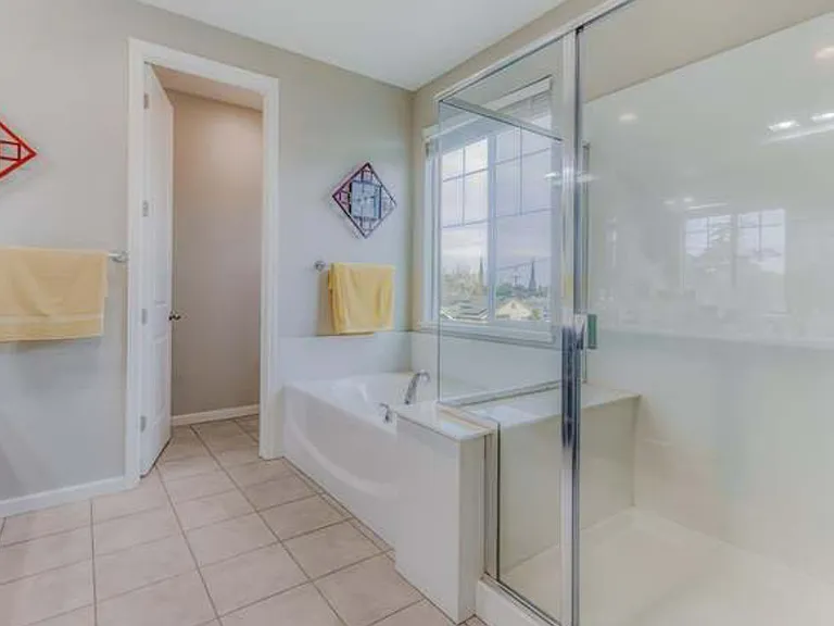11 Belle Harbor Cir — Photo 19