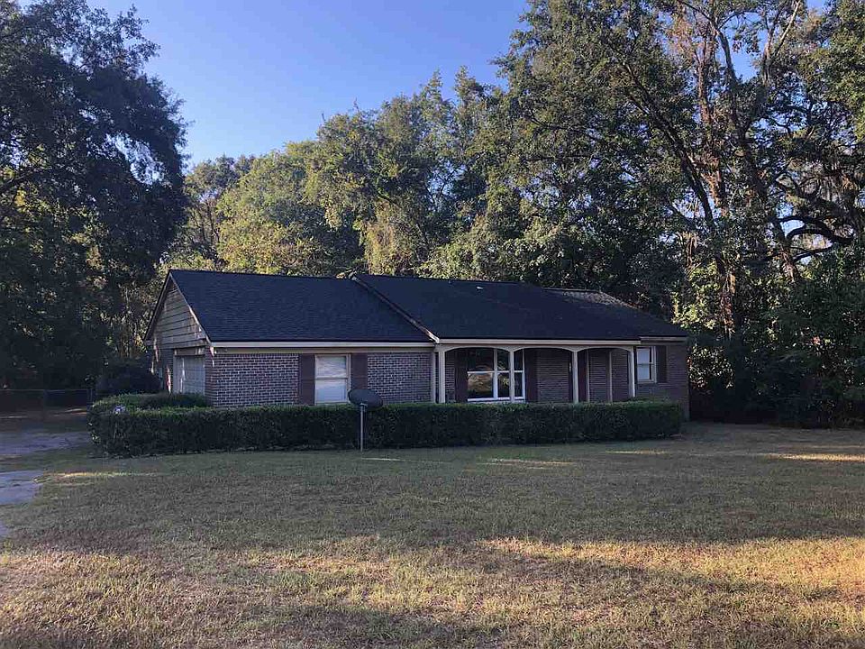 1st image of 2121 Shadyoaks Dr