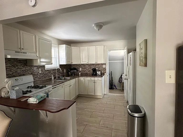 202 N Sacramento Ave #B — Photo 28