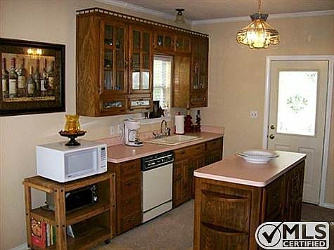 3rd image of 16726 Farm Road 1567 W