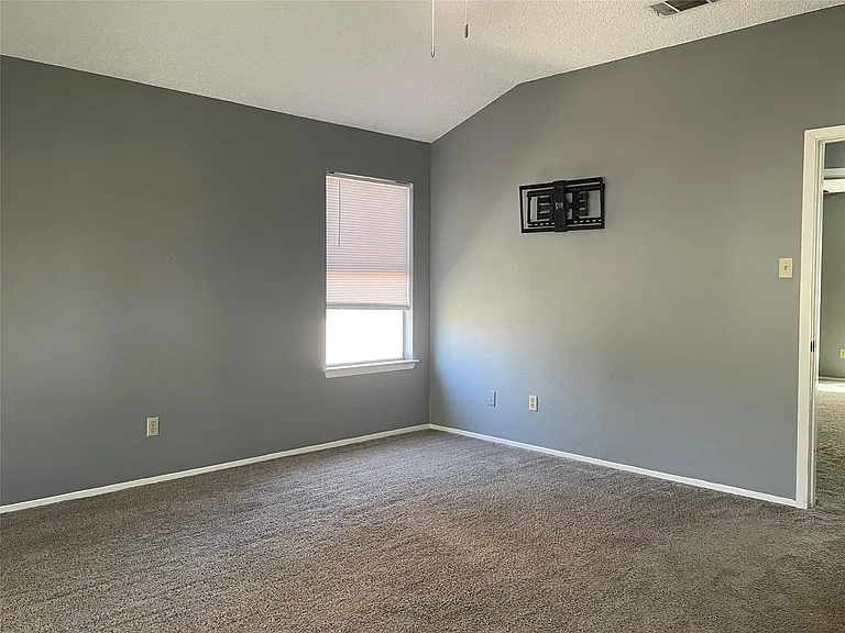 12702 Margit Dr — Photo 18