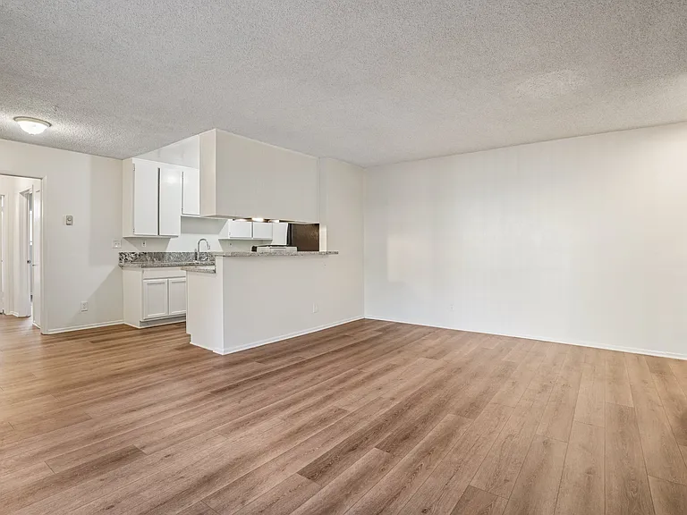 3748 Midvale — Photo 21