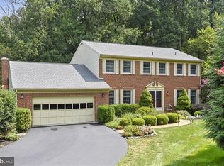 331 Club View Dr, Great Falls, VA 22066