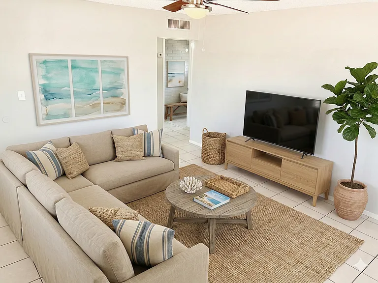 7012 N 76th Ave #1 — Photo 4