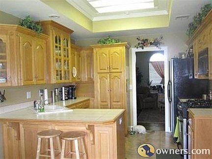 Kitchen and snack bar