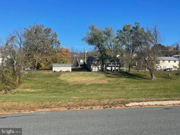 240 Rugby Rd, Birdsboro, PA 19508