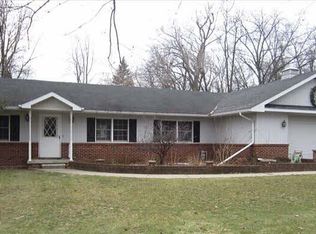 2357 Devonshire St, Temperance, MI 48182