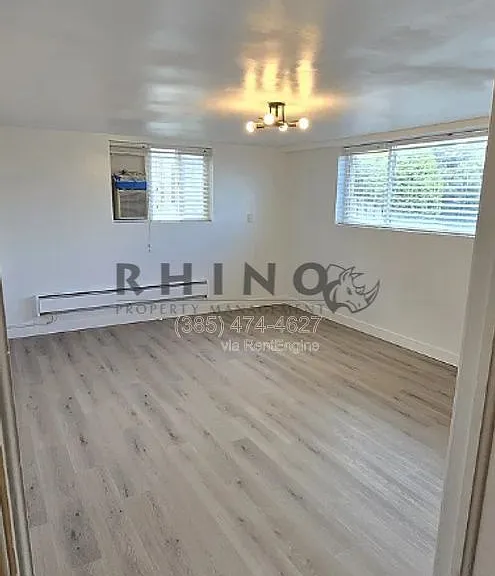 615 E Grand St #1 — Photo 1