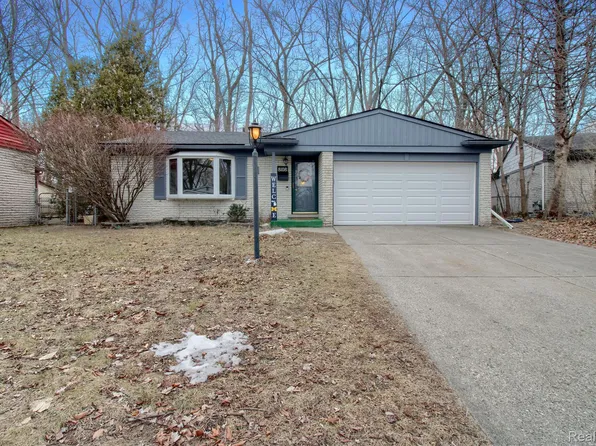 8108 Orhan St, Canton, MI 48187