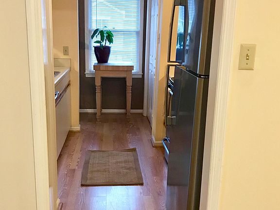 3rd image of 6501 Habersham St Unit 11