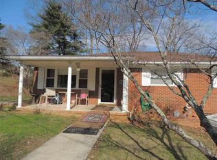 825 Overlook Dr, Morristown, TN 37813
