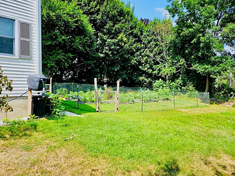 12 E Durant St — Photo 3