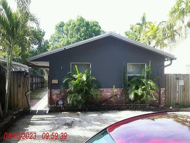 1st image of 316 SW 9th Street