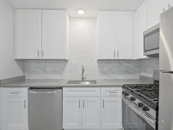2537 E 83rd St., 2537 E 83rd St #10a5f0076, Chicago, IL 60617