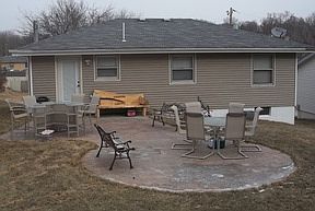 3rd image of 905 5th St
