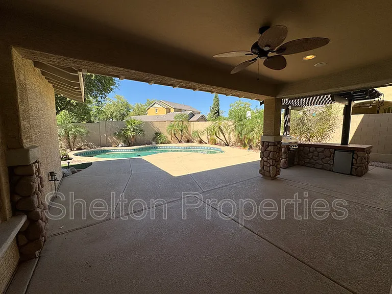20933 W Cora Vis — Photo 28