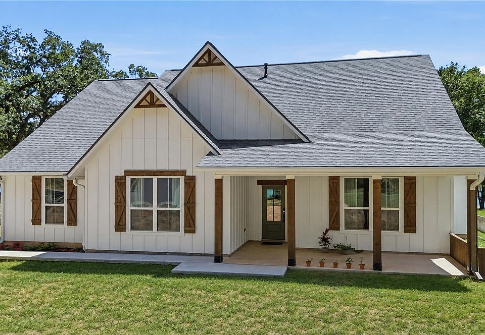 1st image of 624 County Road 3674